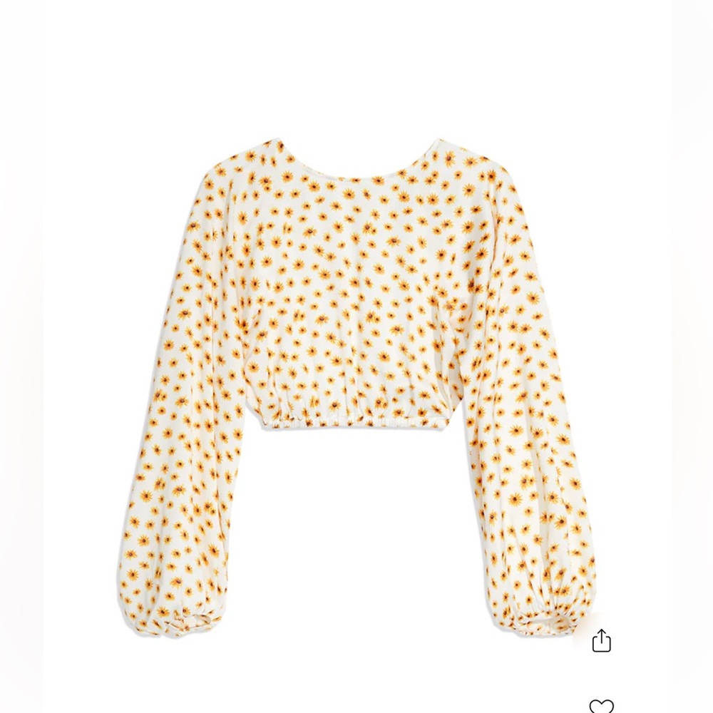 Billow Sleeve Ditsy Daisies Top -NWT